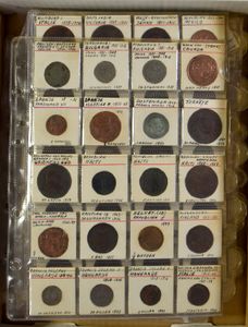 MUNTEN: Diverse, w.o. veel Romeinse munten en andere oude munten + restantje bankbiljetten (+/-200 munten)
