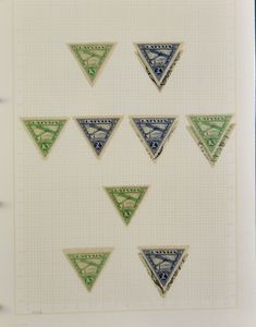 1918/1940 Verzameling/voorraad in 2 banden met groot aantal zegels, tevens wat Estland w.o. Tallinn Reval, zm/m