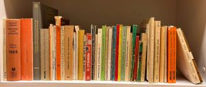Catalogi, jaren '60-'70, w.o. Michel, Stanley Gibbons, etc., samenstelling van 55 stuks, zie foto's website 