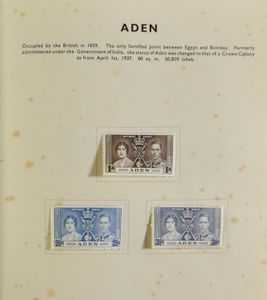 1937 Omnibus Coronation in speciaal boek, wat roestvlekjes, m/ntz
