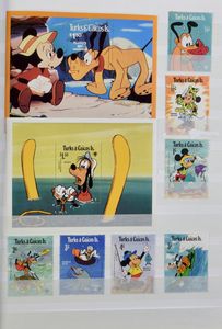 Samenstelling diverse onderwerpen in 4 insteekboeken, w.o. Disney, Scoutisme, Stripverhalen, zm/m