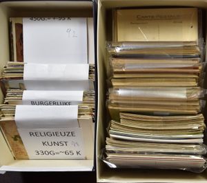 Voornamelijk thema religie, veel moderne in 4 dozen (+2000 stuks)