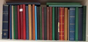 Insteekboeken, 36 stuks, meestal witte bladzijdes, in gemengde kwaliteit