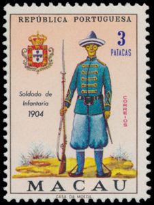 Omnibus, verzameling militaire uniformen, revolutie van 1926, marine 1967 op bladen, zm