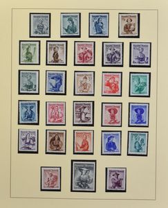 1945/2012 Nice collection in 4 Lindner albums with many complete years, vf