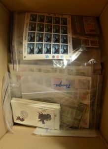 Assortment of various countries and themes in bags, vf/f/to be checked