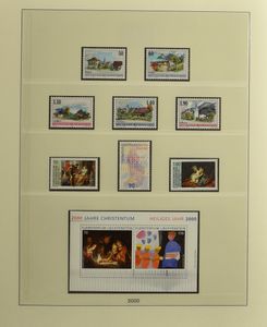 1975/2005 Almost complete collection in 2 Lindner albums, including souvenir sheets, vf