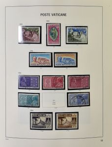 1852/2009 Collection in 2 Davo albums with many mint years, vf