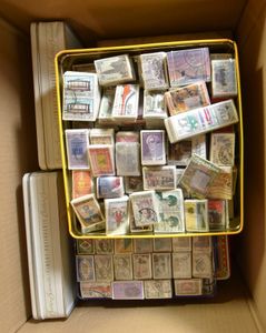 Tens of thousands of stamps from the modern period in bundles in boxes, vf/f