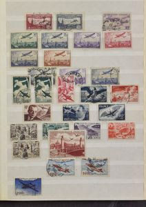 1853/2010 Nice collection in 4 stockbooks with much better stamps, including Caisse d'Amortissement, traversée (2x), Samothrace (2x), Pexip heart of block **, Ader, famous men **, also some extras (including duplicates), also some other countries, including Spain, New Zealand, great buy, vf/f/to be checked