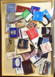MATCHBOX LABELS: Magnificent collection in 14 boxes, in large box