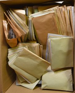 3 boxes packed with paper-free items sorted into covers and boxes + loose items, many long-running sets, also themed and large format, some foreign items also present, to be checked