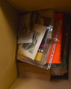 MISCELLANEOUS: Patrias atlas, various postcards, chromolithographs, cigar bands, etc., interesting lot!