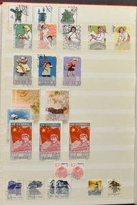 Assortment and remnants, various countries in 48 stockbooks, f/to be checked