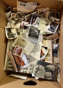 Family and travel photos (hundreds of items)