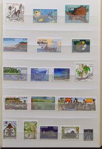 Various countries in 10 books, including Germany modern **, France LX album ** modern, Ireland FDCs modern, Saint-Pierre et Miquelon, vf