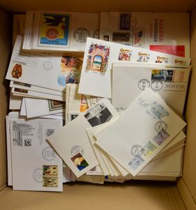 Zusammenstellung Hunderte von FDCs aus verschiedenen Ländern, mit schönem Thema, einwandfrei/schön