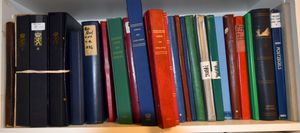 Stockbooks, +/-50 empty albums, various sizes (mostly second choice) + some stock cards