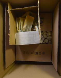 Hundreds of bundles and matchboxes, mainly Belgium, for stamp collectors, to be checked