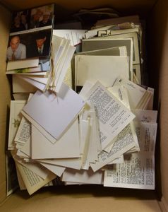 Death cards, 2 boxes full, classified and unclassified, mainly modern period