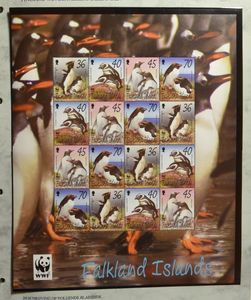 Extensive collection in 27 special albums with slipcase, sets, FDC, HK, sheetlets, vf