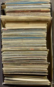 Various countries and subjects, mostly large format, in 6 shoe boxes (+/-4000 items)