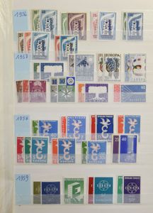 1956/1984 Collection in stockbook with souvenir sheets, also sheetlets present, mostly ** (Luxembourg 1956 *), vf