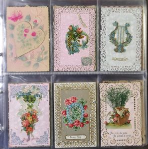 Various subjects, beautiful cards in 2 modern albums (560 items)