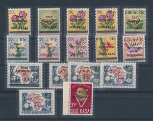 Between N° 1 and 22c, lot of overprint varieties: ten values from the flower set without dots on the ‘I’, 14-Cu overprint on N° 366, 16-17-DR (2x) reversed overprint and N° 22c overprint ‘for repatriates’, inverted (not included in COB), vf