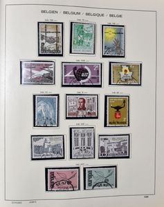 Tussen 1960 en 2014, in 2 oude Schaubek albums + 1 insteekboek met enkele duizenden BEF frankeerzegels en duostamps, zm/m/ntz
