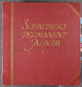 Verzameling in 3 oude Schaubek Permanent albums, weinig zegels, albums in goede kwaliteit, zm
