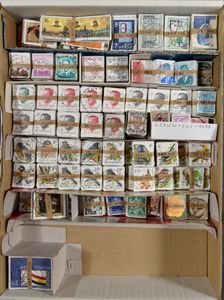 Samenstelling 11827 zegels diverse uitgiften in bundels, zm/m