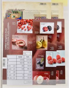 1976/2016 Voorraad in 6 boeken, inclusief blokken en boekjes, zm (Frankeerwaarde: €3.548)