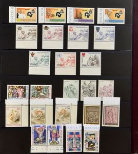 Diverse items in albums en insteekboeken, voornamelijk Duitsland, Vaticaan, veel postfris, zm/m/ntz