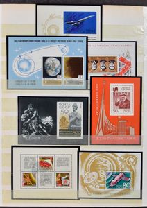 Samenstelling diverse landen, waarbij Italië, Monaco, Portugal, Ierland, Griekenland, België, Hongarije, Rusland in 7 boeken, zm/m/ntz