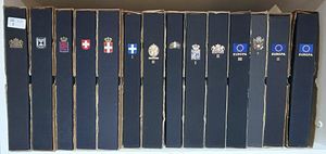 Startverzameling vele landen in 48 Standaard Davo albums, w.o. USA, Monaco, CEPT, Duitsland, Scandinavië, Australië, Zwitserland, Italië, Polen, Frankrijk, Portugal, Spanje, Hongarije, enz., zm/m/ntz