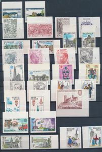 1977/1979 Samenstelling 14 reeksen en 3 blokken (enkele zegels roestig), zm/ntz (OBP €857,50)
