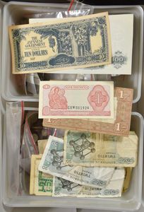 MUNTEN: Wereld en enkele bankbiljetten