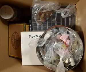 MUNTEN: Wereld diverse landen in album, doosjes, enz. (+/-14 kg)