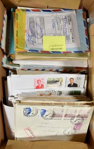 Samenstelling honderden poststukken hoofdzakelijk na 1960 in 5 ringklasseurs + los, zm/m