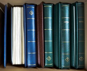 Leuchtturm, 8 albums met en zonder bladen