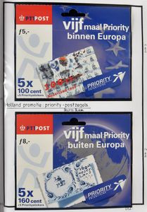 1944/2001 Verzameling in 2 Davo albums, incl. blokken en boekjes, zm 