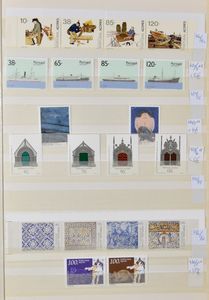1898/2010 Verzameling in 6 insteekboeken, waarbij volledige reeksen, blokken, BL 2 **, BL 4 **, BL 13 **, Azoren, Madeira, zm/m