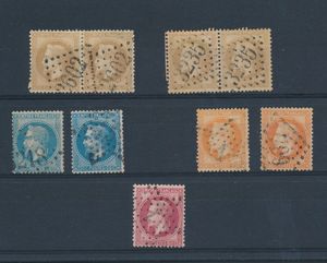 N° 28 (4x) + 29 (2x) + 31 (2x) + 32 Empire Lauré, 9 uitgezochte ex., w.o. 2 paren, diverse tinten en stempels, zm (Yv. +€125)